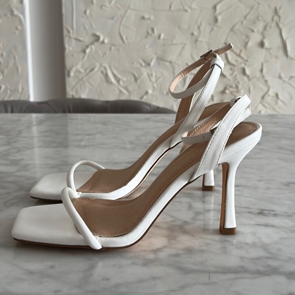 Shoes - White heels- 7 1/2